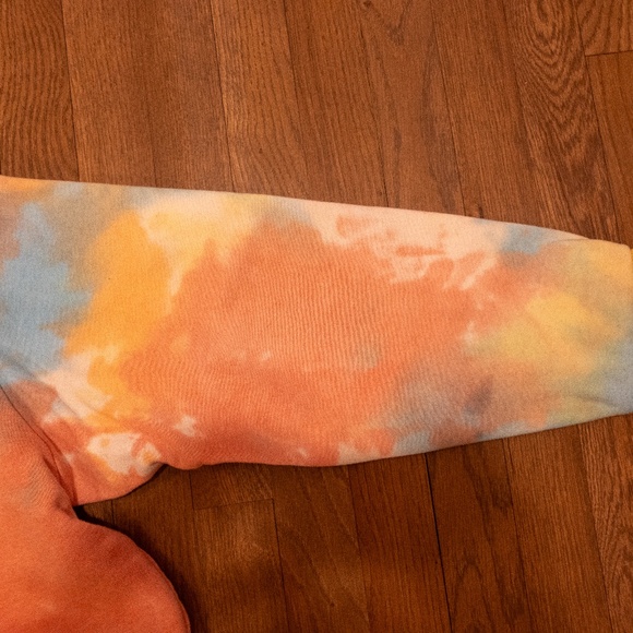 Yitai Tie Dye Sweatshirt - Picture 3 of 10